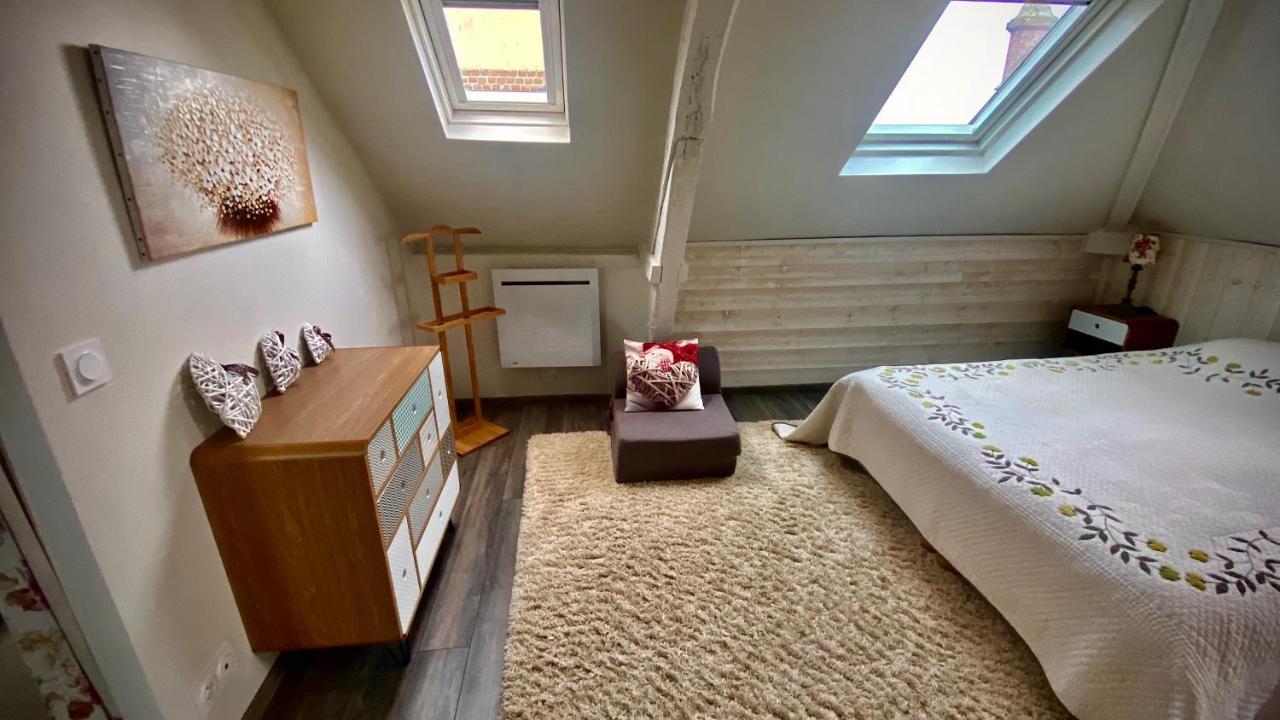 Sous Les Toits D'Honfleur Apartment Exterior photo